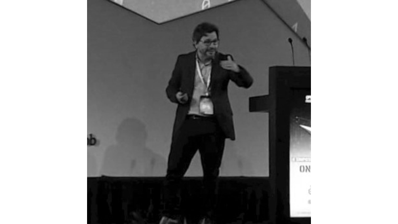 Dr. Diego Kaen