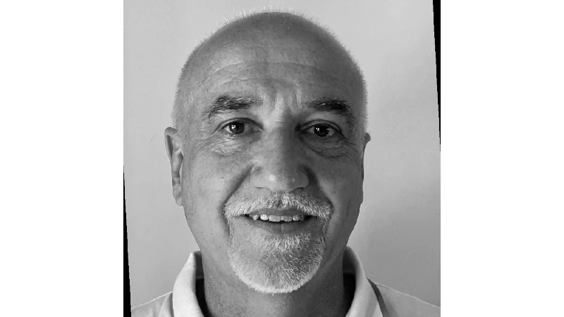 Dr. Ricardo Campana